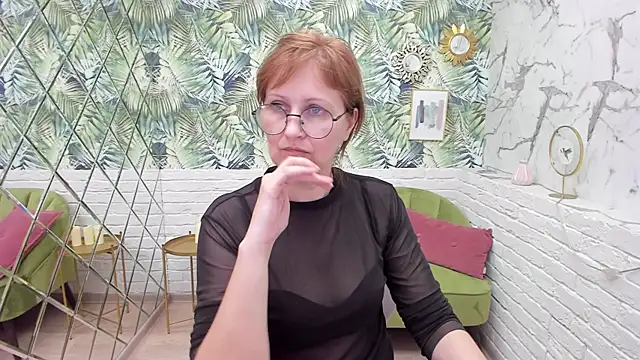 Snapshot of Paris_Cherry chatting on March 20, 2:19 am Paris Cherry online show from March 20, 2:19 am