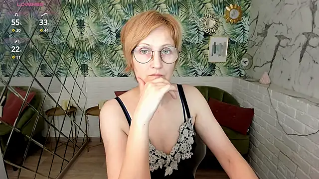 Snapshot of Paris_Cherry chatting on May 10, 1:04 pm Paris Cherry online show from May 10, 1:04 pm
