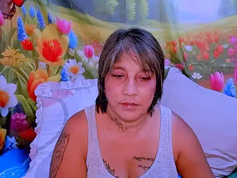 indianroxy online show from November 15, 6:39 am