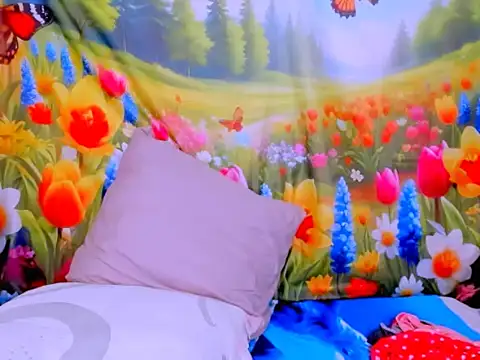 indianroxy online show from April 17, 9:45 am