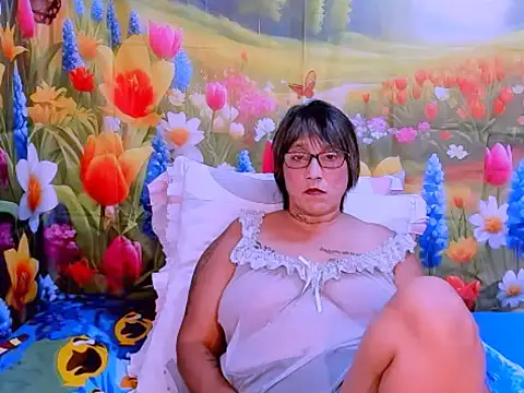 indianroxy online show from October 8, 6:08 pm