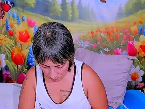 Snapshot of indianroxy chatting on January 11, 9:22 pm indianroxy online show from January 11, 9:22 pm