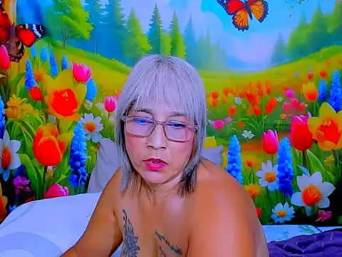 Snapshot of indianroxy chatting on June 14, 2:51 pm indianroxy online show from June 14, 2:51 pm