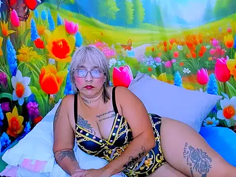 Snapshot of indianroxy chatting on June 16, 7:03 pm indianroxy online show from June 16, 7:03 pm