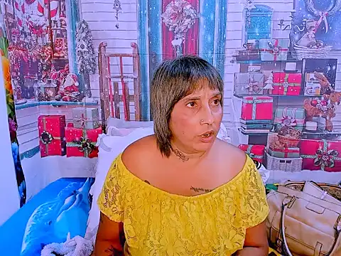 Snapshot of indianroxy chatting on December 5, 4:49 pm indianroxy online show from December 5, 4:49 pm