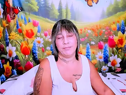 Snapshot of indianroxy chatting on February 6, 4:58 pm indianroxy online show from February 6, 4:58 pm