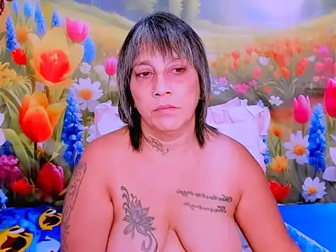 Snapshot of indianroxy chatting on February 18, 7:17 am indianroxy online show from February 18, 7:17 am