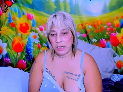 Snapshot of indianroxy chatting on July 11, 7:30 am indianroxy online show from July 11, 7:30 am