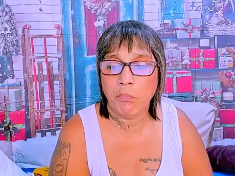 Snapshot of indianroxy chatting on December 20, 9:17 pm indianroxy online show from December 20, 9:17 pm