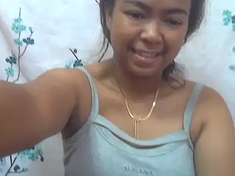 Snapshot of milkboobsgirl chatting on March 13, 3:54 am milkboobsgirl online show from March 13, 3:54 am