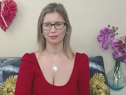 Snapshot of DoreenSexy chatting on March 4, 1:38 pm DoreenSexy online show from March 4, 1:38 pm