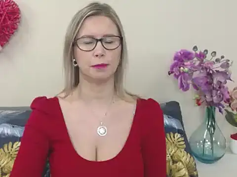 Snapshot of DoreenSexy chatting on January 24, 7:19 am DoreenSexy online show from January 24, 7:19 am