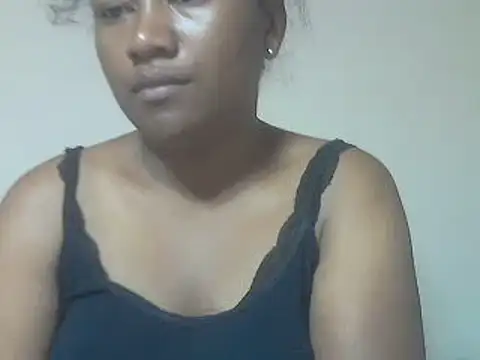 Snapshot of cutybigass chatting on June 6, 3:12 am cutybigass online show from June 6, 3:12 am