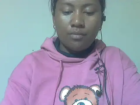 Snapshot of cutybigass chatting on June 13, 6:28 pm cutybigass online show from June 13, 6:28 pm