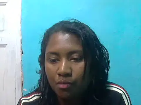 cutybigass online show from December 18, 12:53 pm