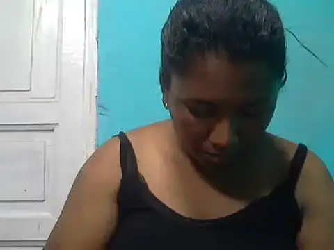 Snapshot of cutybigass chatting on March 7, 6:02 pm cutybigass online show from March 7, 6:02 pm