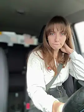 MariiD online show from October 31, 8:00 am