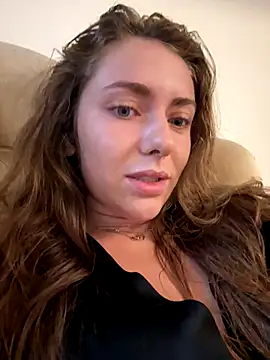 Snapshot of MariiD chatting on October 10, 5:41 am MariiD online show from October 10, 5:41 am
