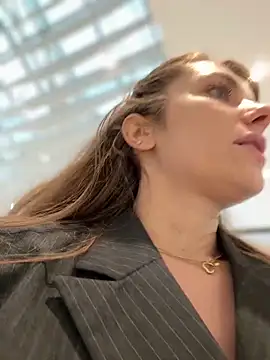 MariiD online show from November 12, 8:51 am