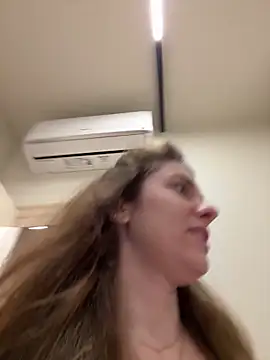 MariiD online show from December 21, 4:41 pm