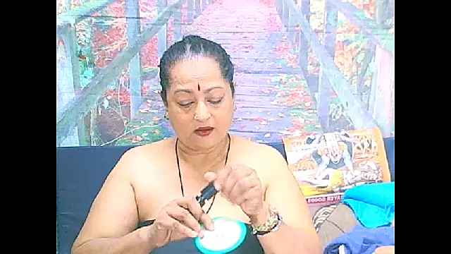 Snapshot of matureindian chatting on January 18, 6:00 pm matureindian online show from January 18, 6:00 pm