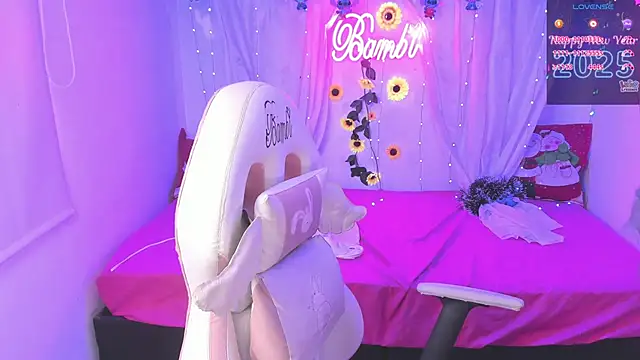 Snapshot of sweetbambi23 chatting on January 29, 3:37 pm sweetbambi23 online show from January 29, 3:37 pm