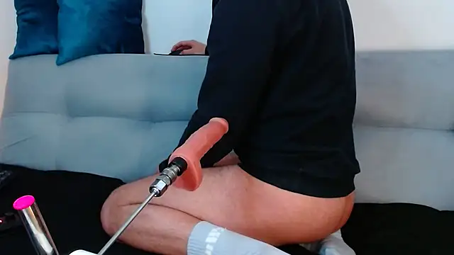 TonyCollins  online show from April 10, 9:55 pm