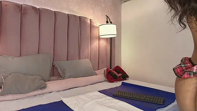 HallyBans online show from April 8, 6:53 pm