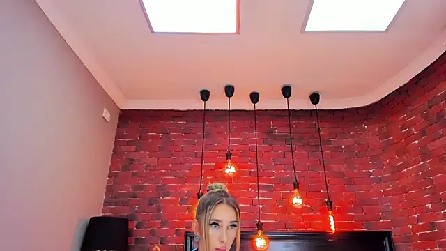 ChristynaRoss online show from September 12, 7:35 pm