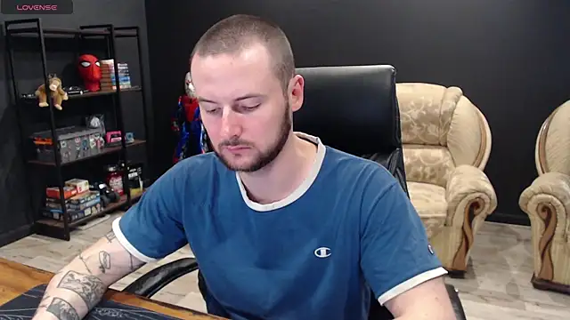 MihasikD online show from April 28, 11:47 am