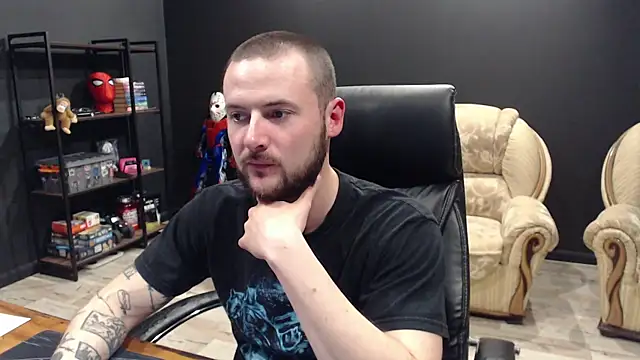 MihasikD online show from May 2, 4:45 pm