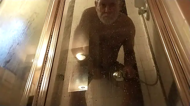 Snapshot of sweetspot60 chatting on October 29, 7:35 pm sweetspot60 online show from October 29, 7:35 pm