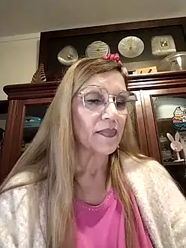 Snapshot of Melmamalhuda@xh chatting on February 24, 3:53 pm Melmamalhudaxh online show from February 24, 3:53 pm