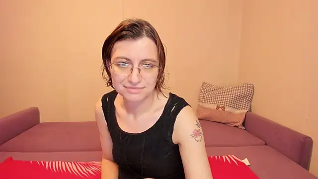 MarilynDream online show from October 8, 8:09 pm
