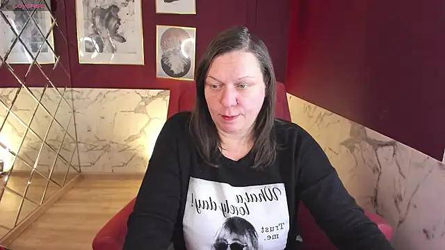 Snapshot of KellyPerfection chatting on February 21, 12:18 pm KellyPerfection online show from February 21, 12:18 pm