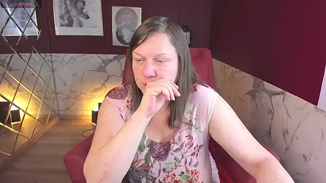 KellyPerfection online show from March 27, 6:44 am