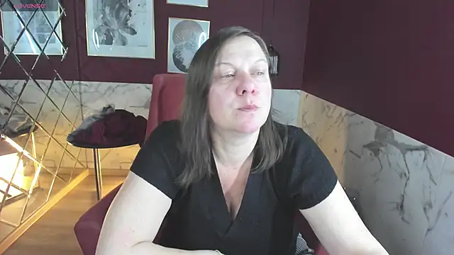 Snapshot of KellyPerfection chatting on November 12, 5:22 am KellyPerfection online show from November 12, 5:22 am