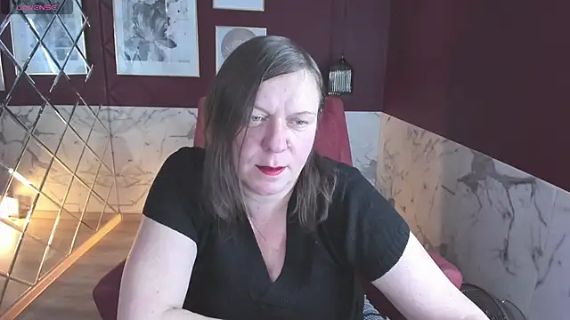 Snapshot of KellyPerfection chatting on November 1, 1:05 pm KellyPerfection online show from November 1, 1:05 pm