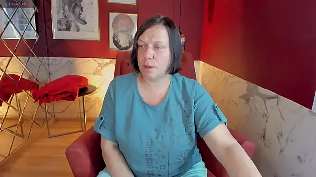 Snapshot of KellyPerfection chatting on June 25, 5:23 am KellyPerfection online show from June 25, 5:23 am