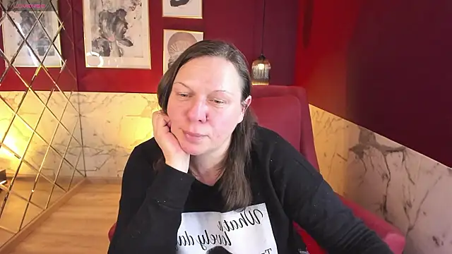 Snapshot of KellyPerfection chatting on February 27, 11:32 am KellyPerfection online show from February 27, 11:32 am