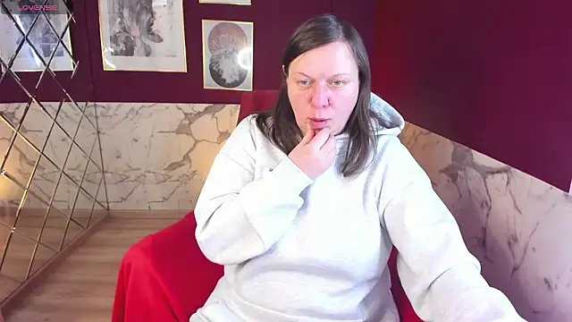 Snapshot of KellyPerfection chatting on February 5, 2:13 pm KellyPerfection online show from February 5, 2:13 pm