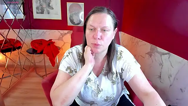 Snapshot of KellyPerfection chatting on June 15, 8:08 pm KellyPerfection online show from June 15, 8:08 pm