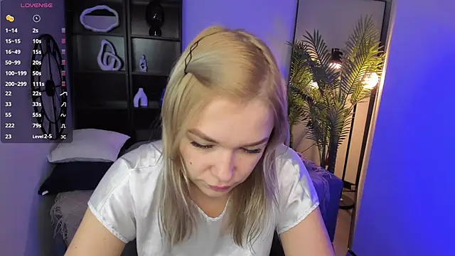 BellaDreamy online show from December 5, 5:17 am