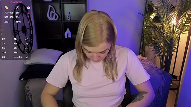 BellaDreamy online show from December 3, 9:09 am