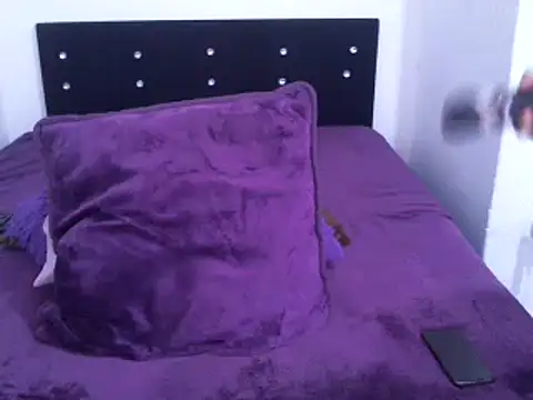 claudia manuela online show from February 21, 1:24 pm