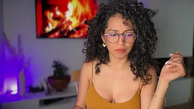 illaroom online show from March 24, 9:15 pm