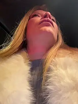 Snapshot of AnastasiaAniess chatting on January 16, 6:01 pm AnastasiaAniess online show from January 16, 6:01 pm