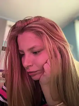 Snapshot of AnastasiaAniess chatting on February 25, 11:43 am AnastasiaAniess online show from February 25, 11:43 am