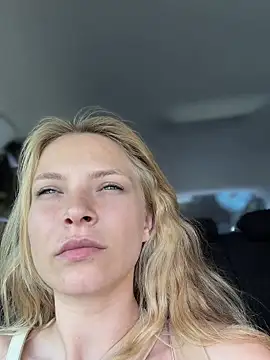 AnastasiaAniess online show from May 31, 10:32 am