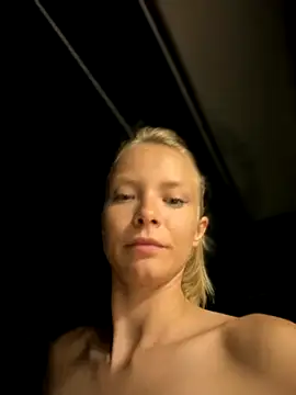Snapshot of AnastasiaAniess chatting on September 12, 7:57 pm AnastasiaAniess online show from September 12, 7:57 pm